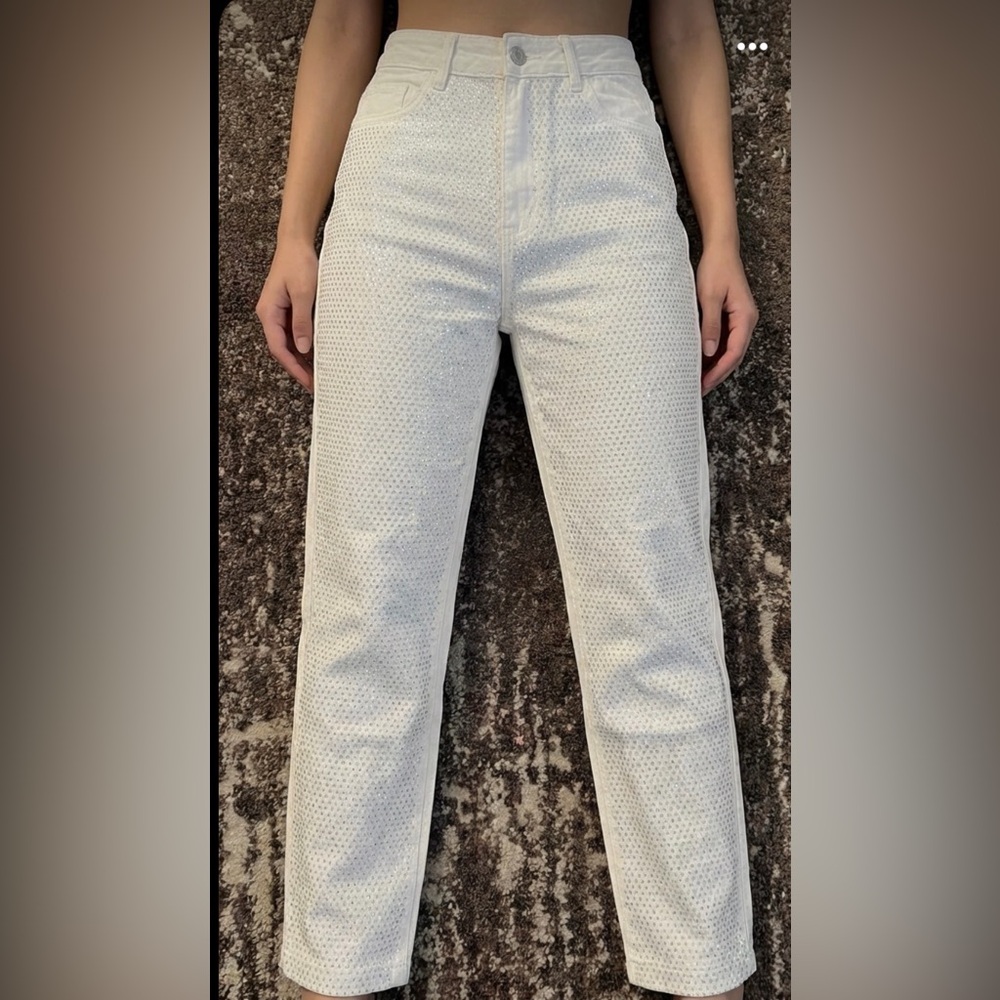 NWOT Liu Jo White Straight-Leg Rhinestone Jeans. These are new w/o tags